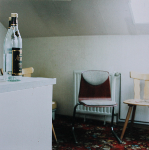 Bar, 2002, photography, 25 × 25 cm,
  photo series Jugendherberge Veckerhagen (Kirsten Kötter)