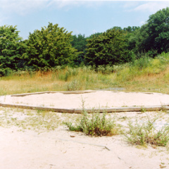 Kirsten Kötter: Site-specific research Nordpark Frankfurt am Main, 05.07.2004, photograph